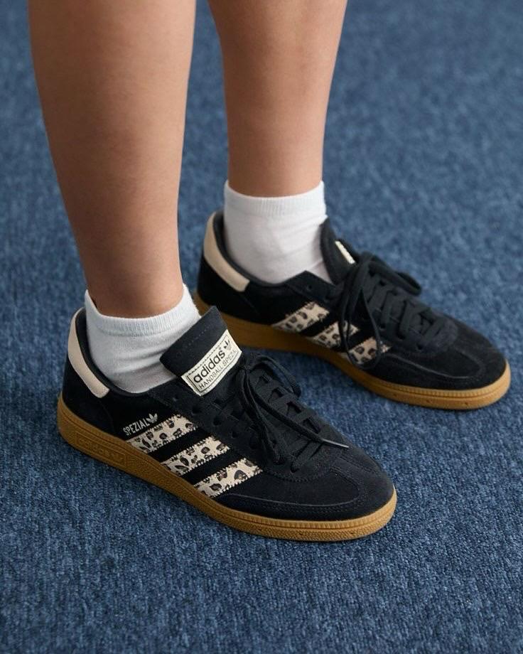 Adidas Spezial Black