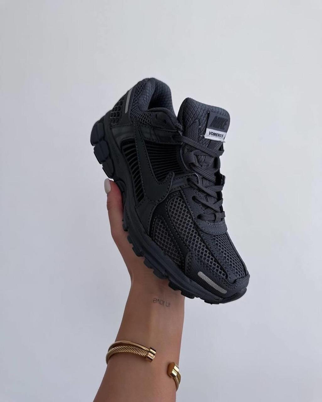 Nike Vomero 5 "Dark Grey"