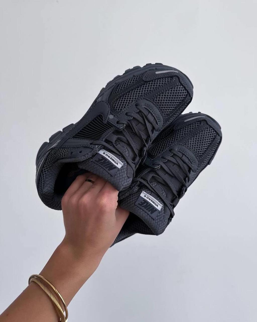 Nike Vomero 5 "Dark Grey"
