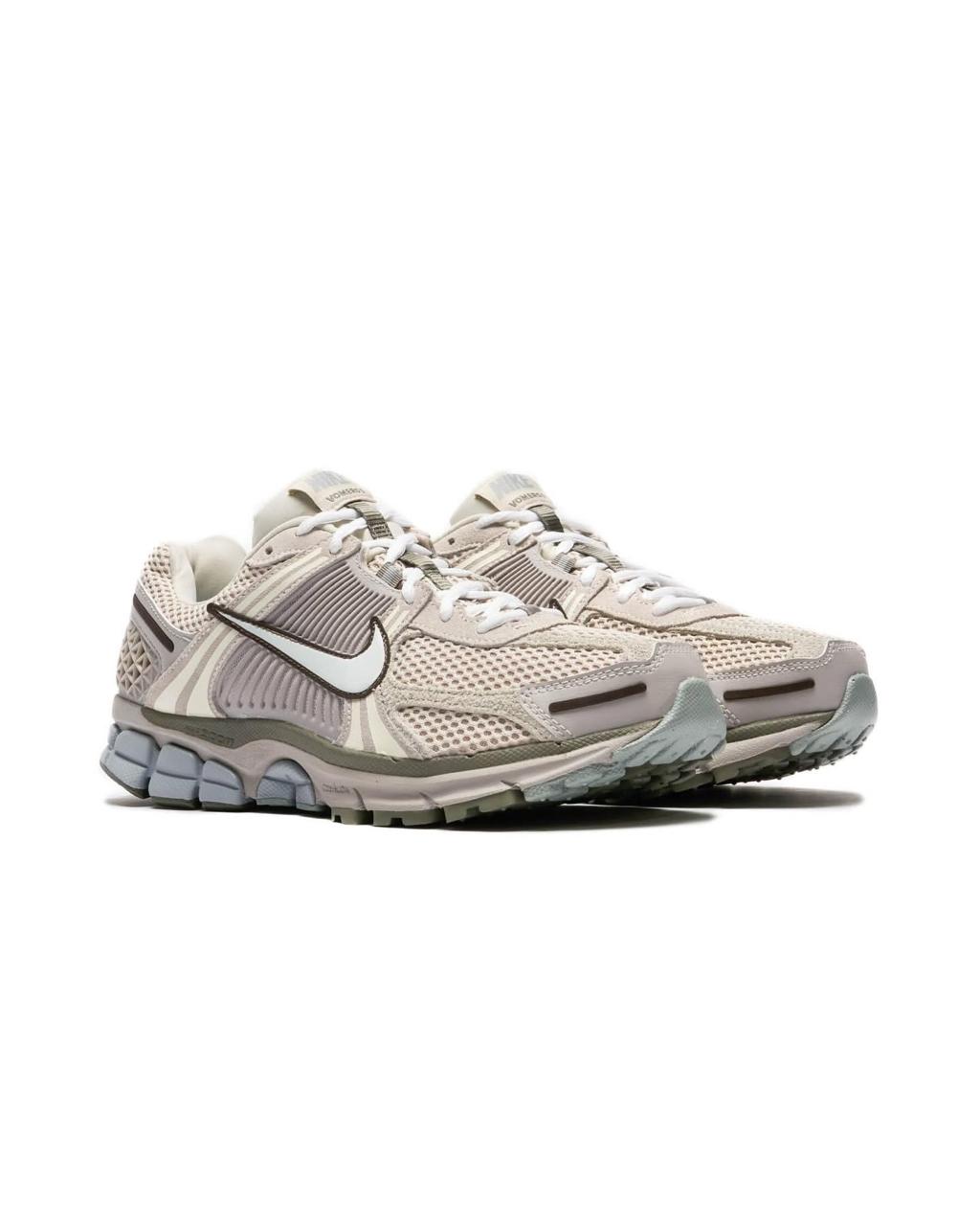 Nike Vomero 5 "Beige"