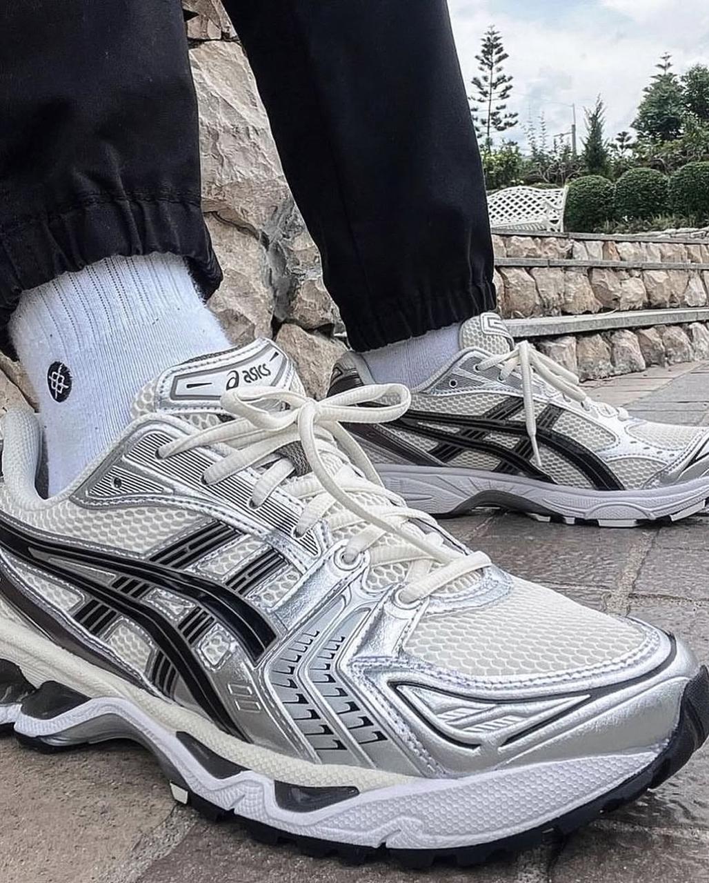 Asics Gel-Kayano "Cream Black Metallic"