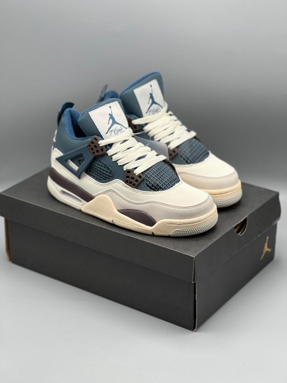 Nike Air Jordan 4 "Beige Blue"