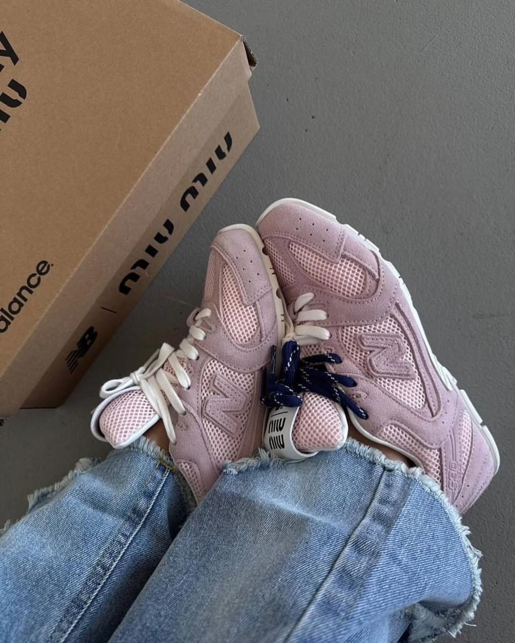 Newbalance 530 Miu Miu  "Pink"