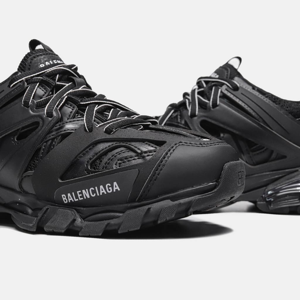 Balenciaga Track "Black"