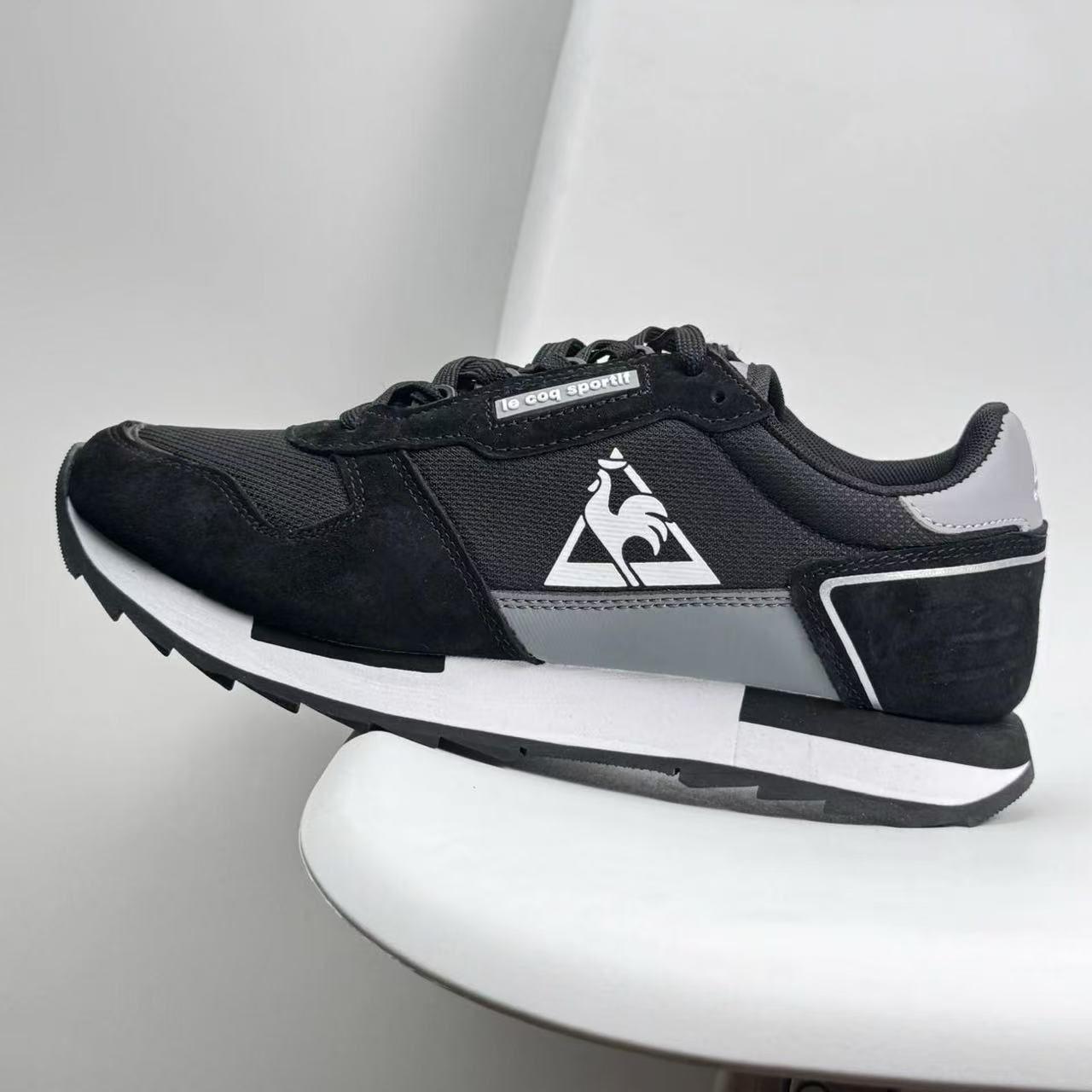 Le Coq Sportif "Black"