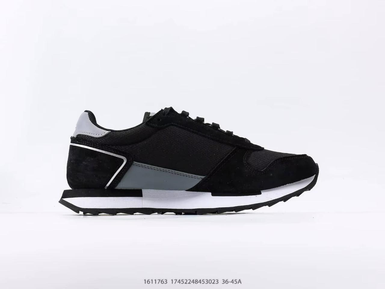 Le Coq Sportif "Black"