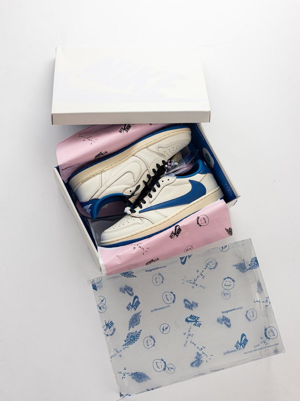 Nike SB Travis Scott "White Blue"