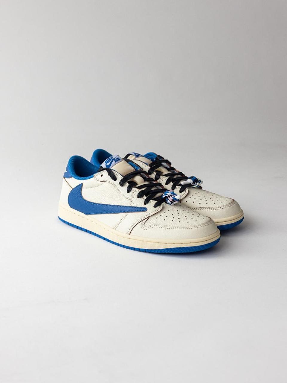 Nike SB Travis Scott "White Blue"