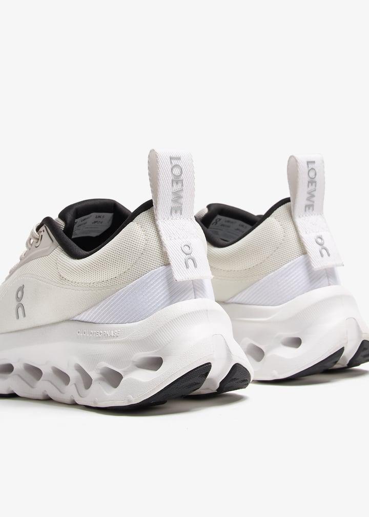 On Cloud "White"