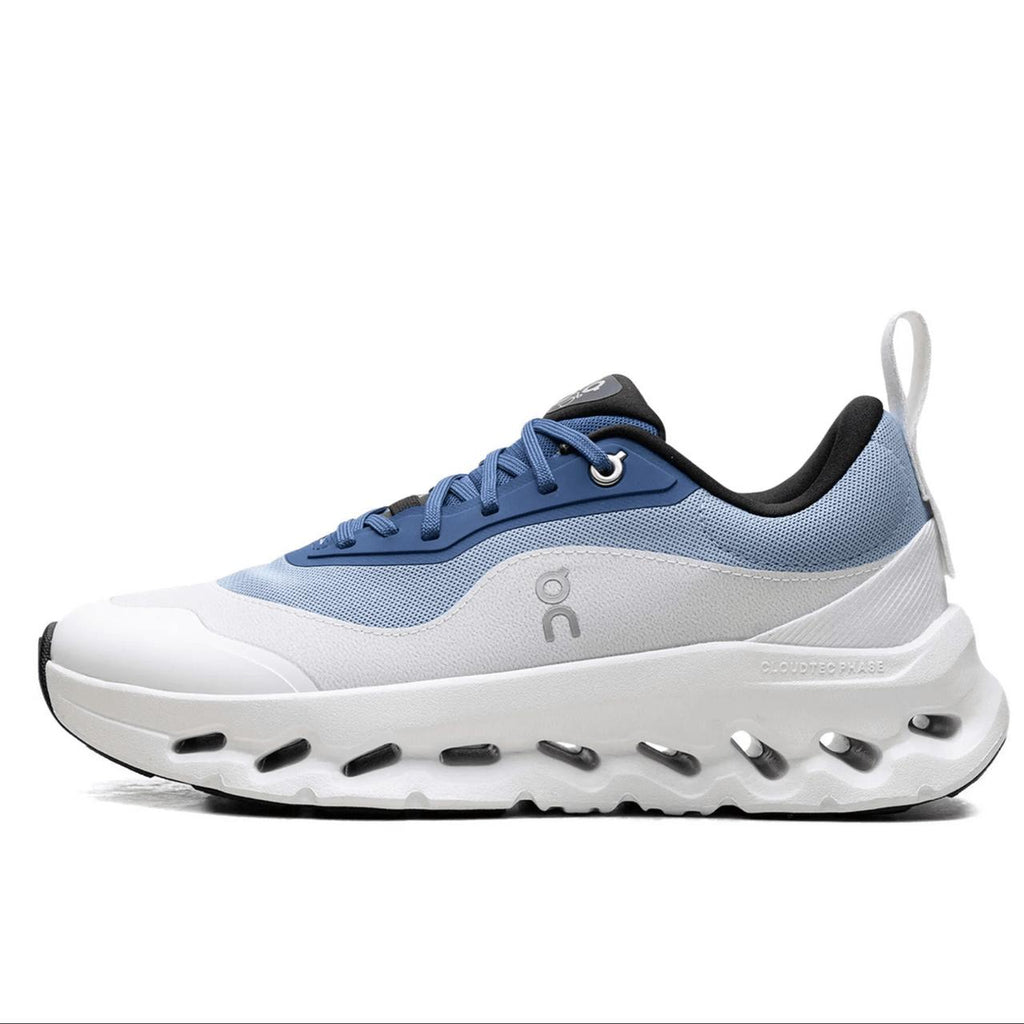 On Cloud "White Blue"