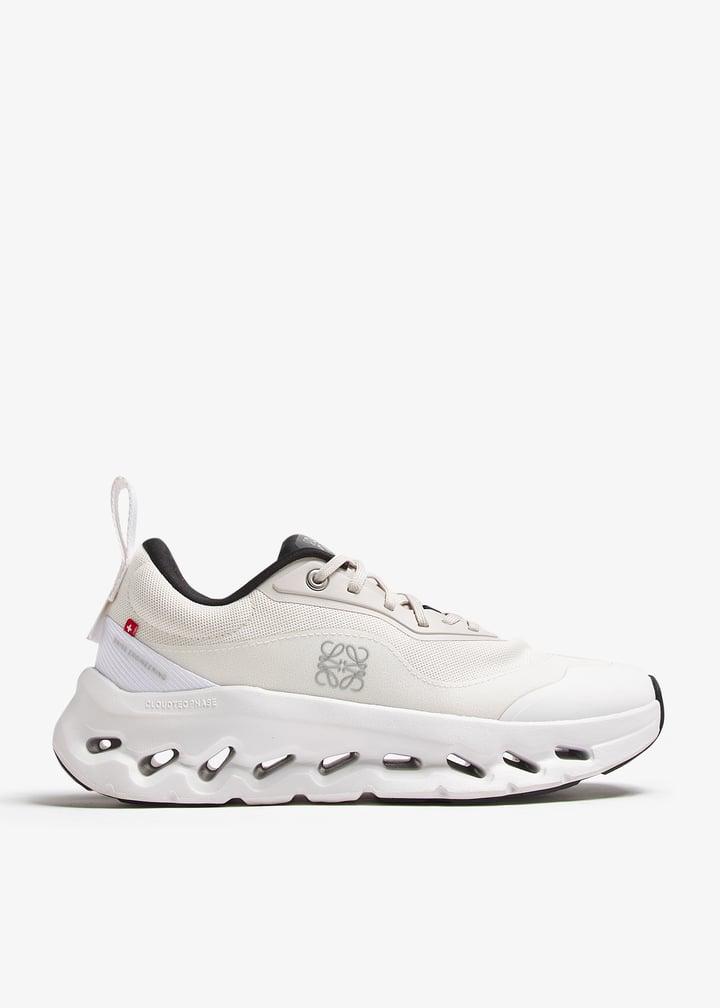 On Cloud "White"