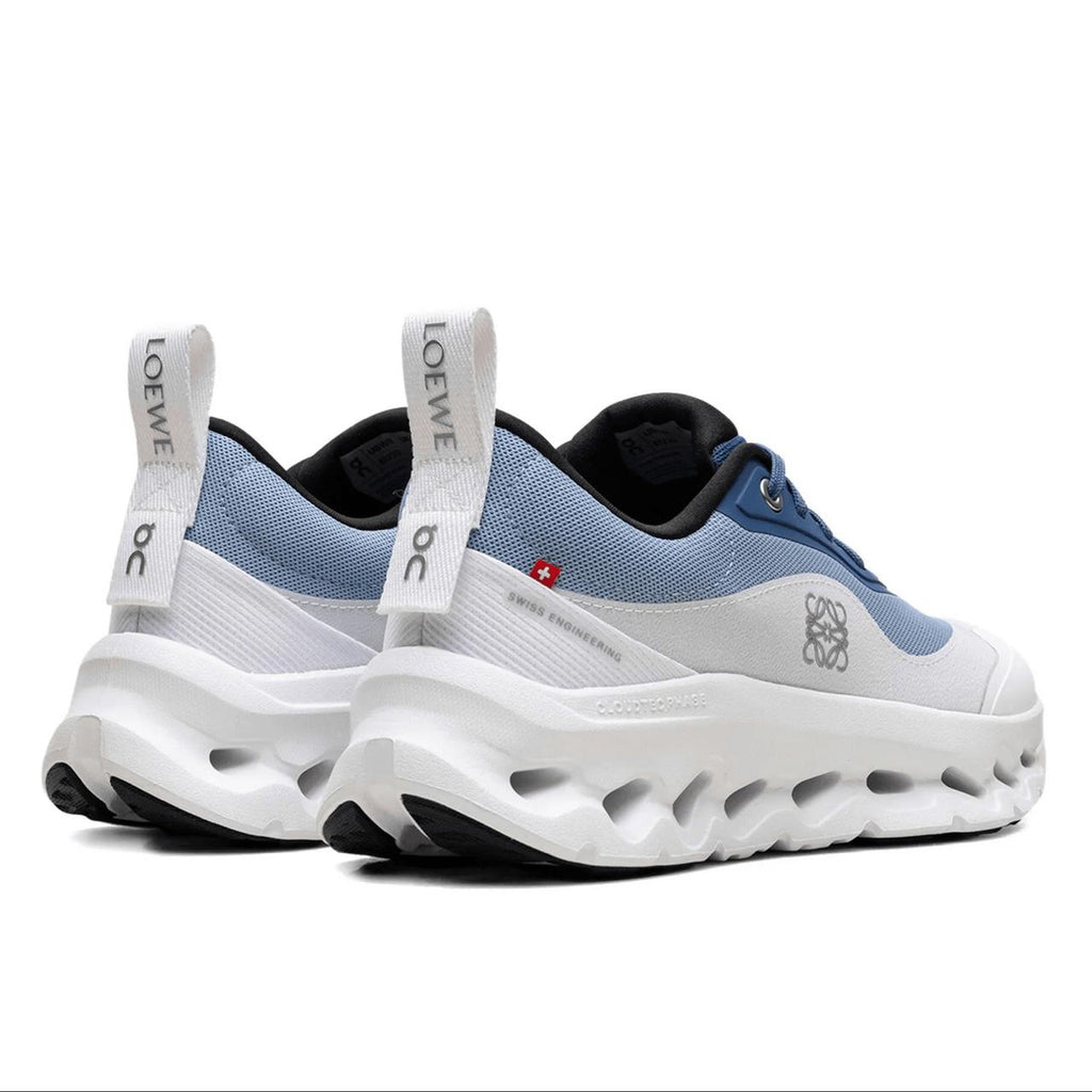 On Cloud "White Blue"