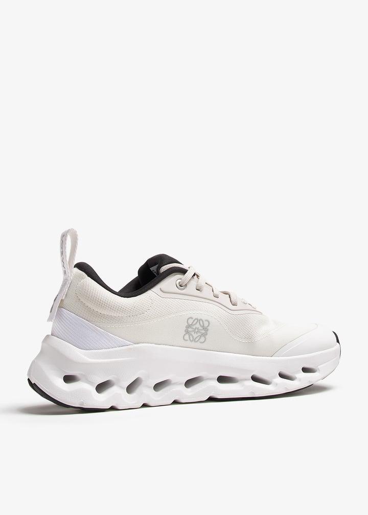 On Cloud "White"