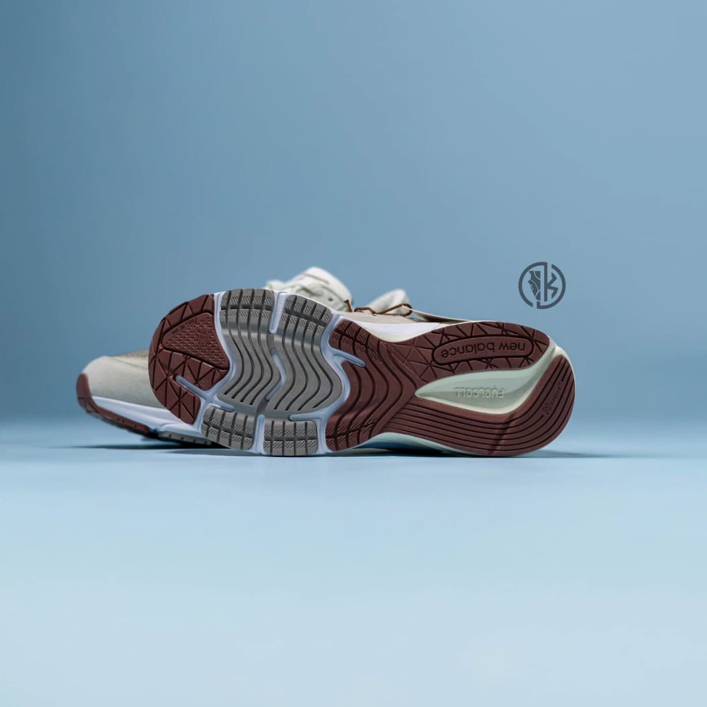 Newbalance Lora Piana "Beige"